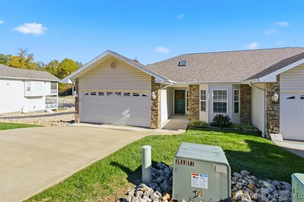 $460,000 | 5202 Little Ship Street, Osage Beach, MO 65065