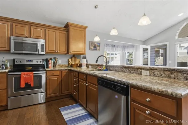 $460,000 | 5202 Little Ship Street, Osage Beach, MO 65065