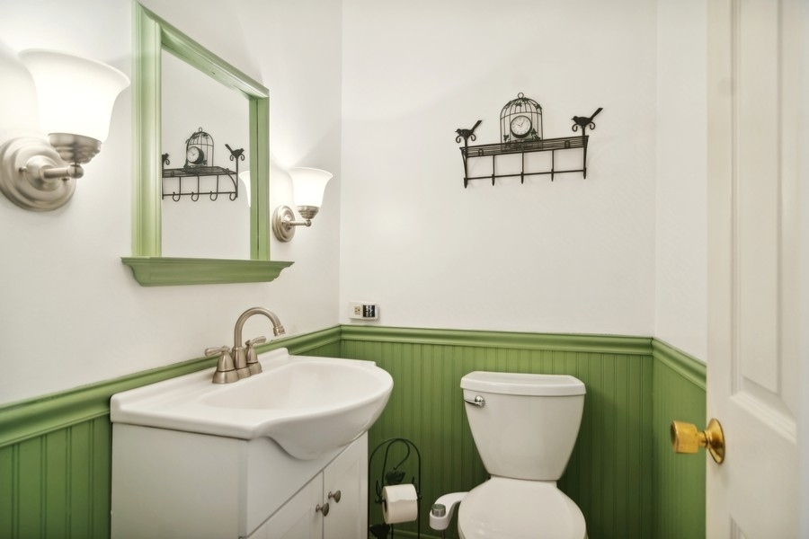 16W360 94th Place Burr Ridge, IL 60527 - Photo 11 of 24 Gallery Image 11