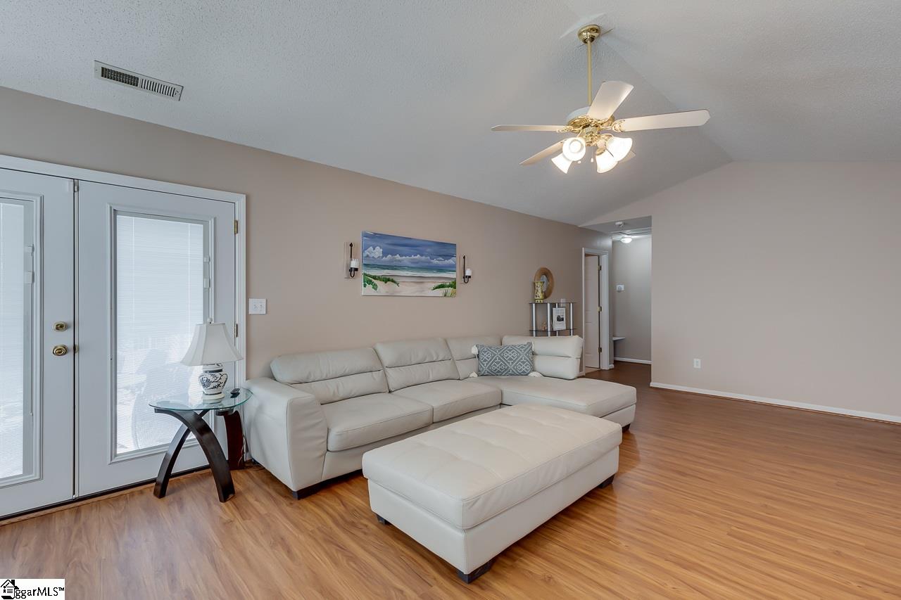 422 Riverside Chase Circle Greer, SC 29650 - Photo 8 of 24