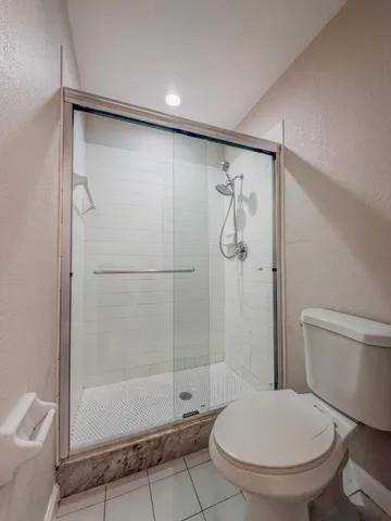 $2,625 | 1913 North Congress Avenue, West Palm Beach, FL 33401