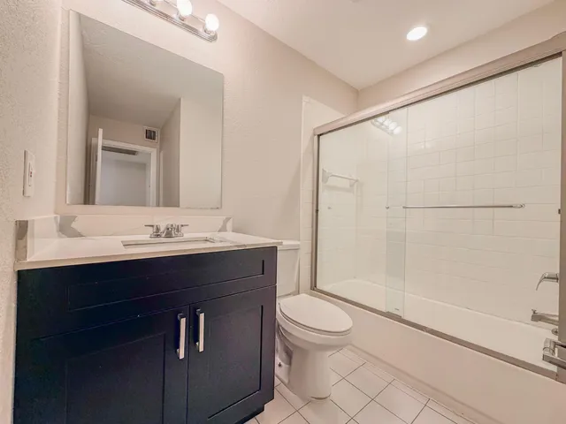 $2,625 | 1913 North Congress Avenue, West Palm Beach, FL 33401