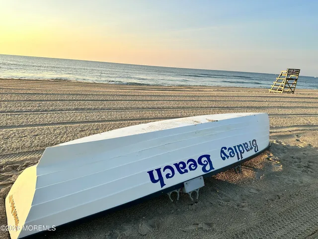 $1,800 | 321 Park Pl Avenue, Unit C, Bradley Beach, NJ 07720