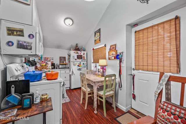 $1,800 | 321 Park Pl Avenue, Unit C, Bradley Beach, NJ 07720