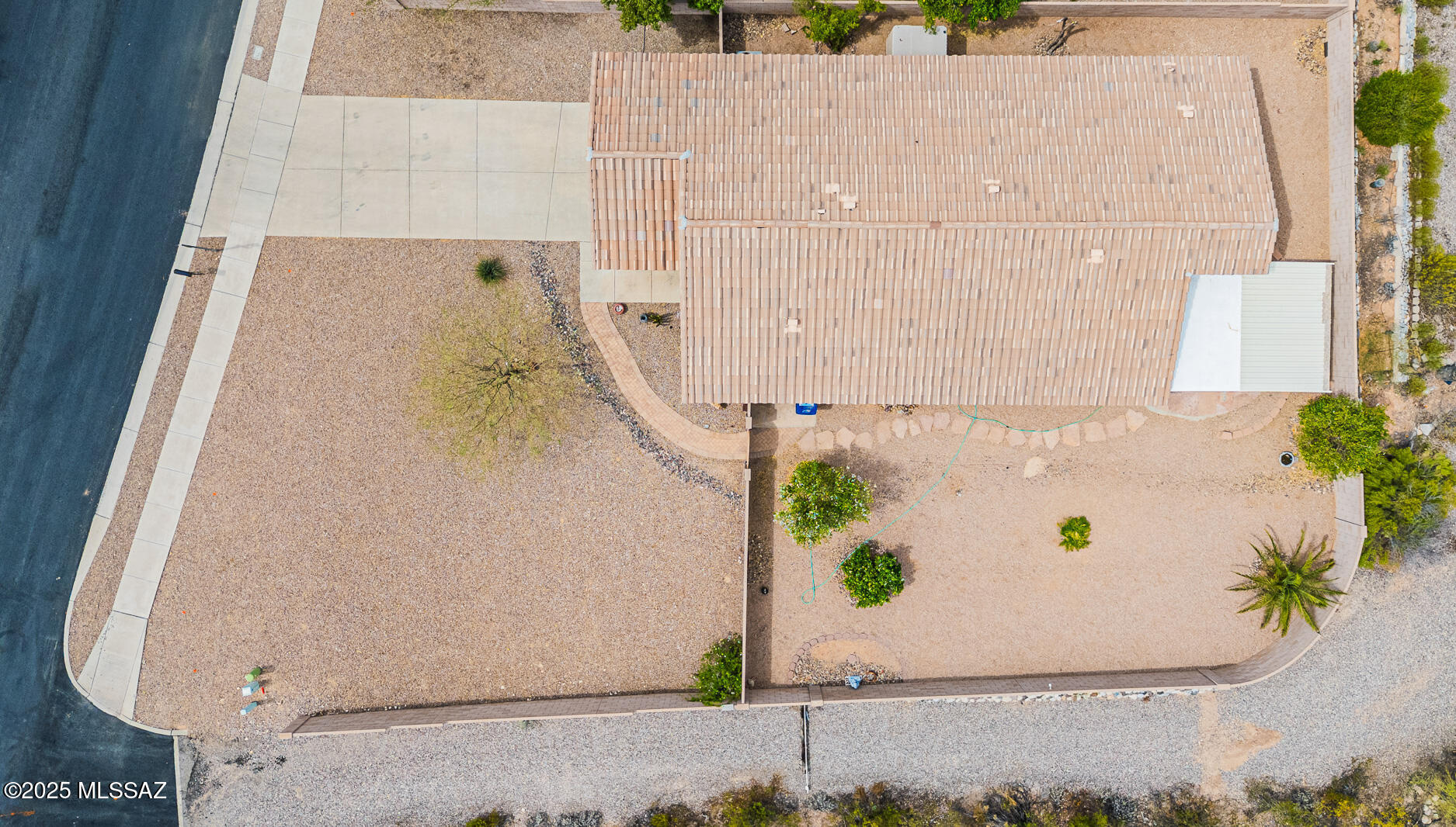2300 West Golden Hills Road Tucson, AZ 85745 - Photo 38 of 47