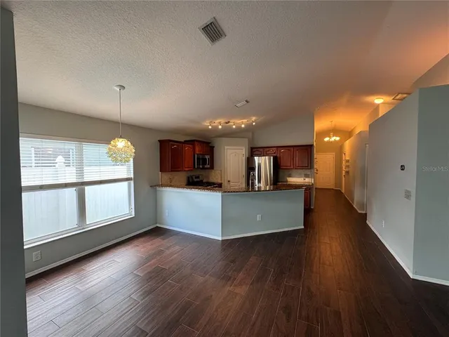 $2,175 | 5722 Tanagerlake Road, Lithia, FL 33547