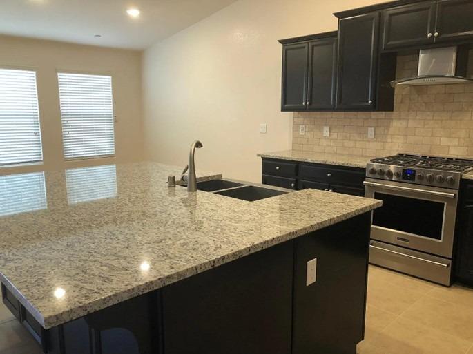 436 Cascade Way Madera, CA 93636 - Photo 7 of 37 Gallery Image 7