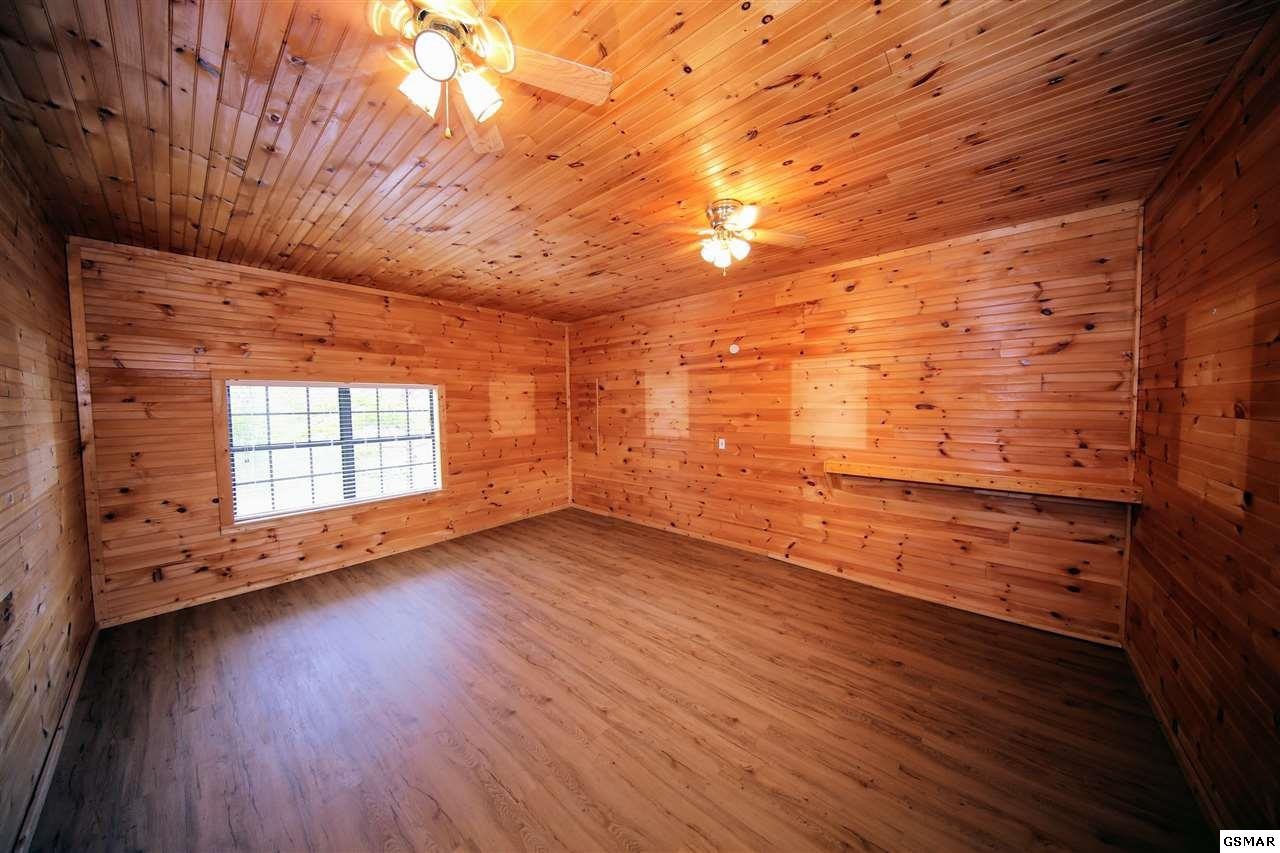 847 Lloyd Huskey Road Pigeon Forge, TN 37863 - Photo 16 of 28