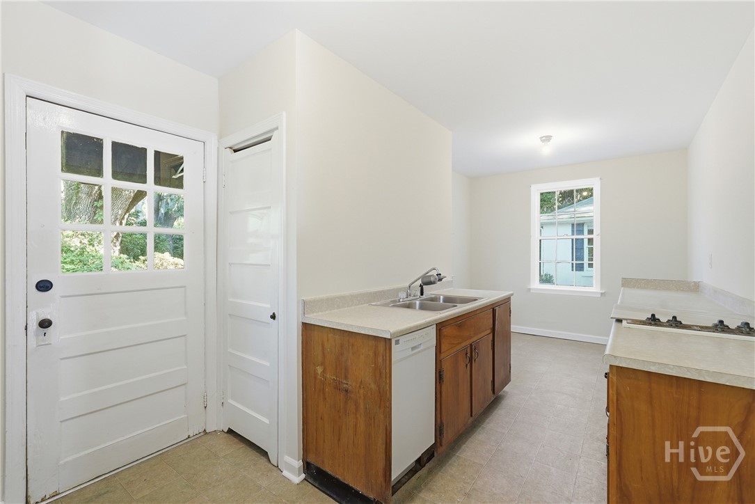 1014 Wilmington Island Road Savannah, GA 31410 - Photo 16 of 58 Original Kitchen used as back prep kitchen