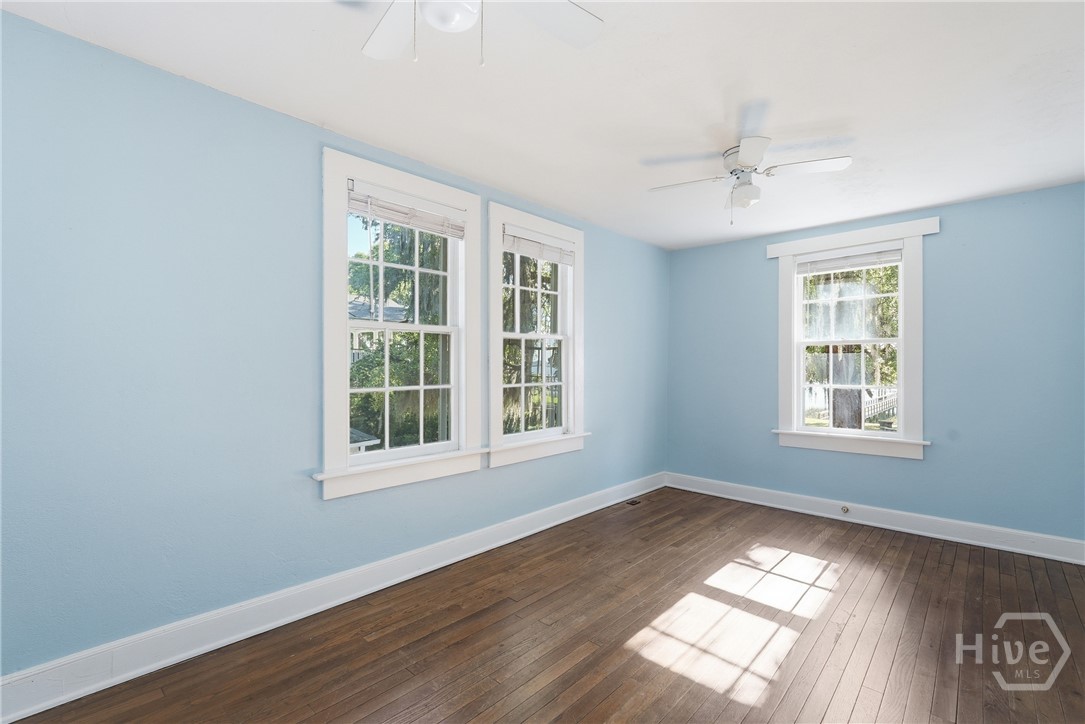 1014 Wilmington Island Road Savannah, GA 31410 - Photo 23 of 58 Upstairs bedroom