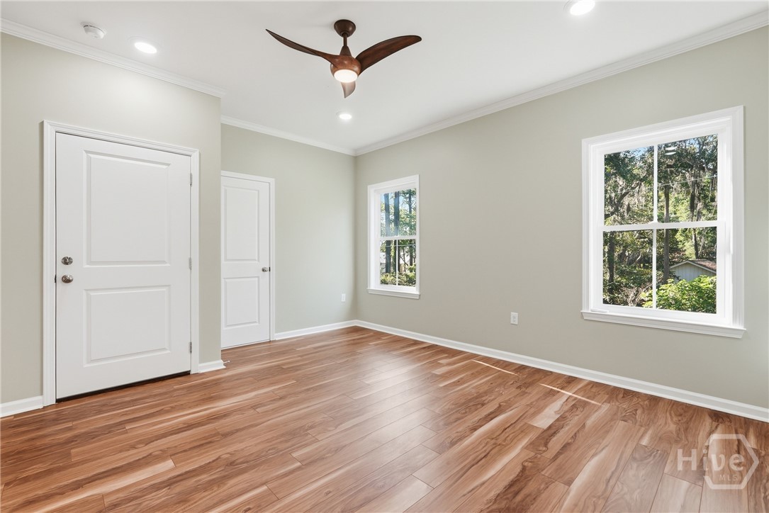 1014 Wilmington Island Road Savannah, GA 31410 - Photo 27 of 58 NEW GARAGE APT - Living room