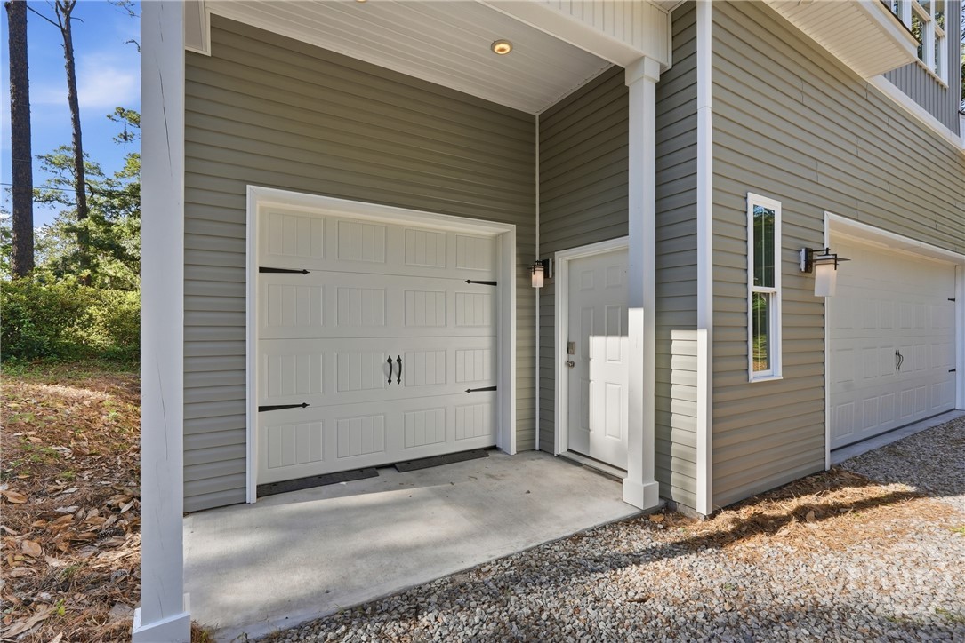 1014 Wilmington Island Road Savannah, GA 31410 - Photo 38 of 58 3 car garage, covered entry to garage apt