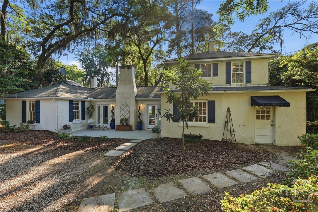 1014 Wilmington Island Road Savannah, GA 31410 - Photo 6 of 58 Entrance