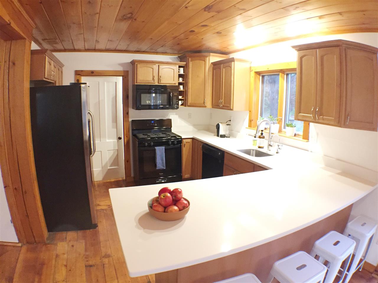 74 Sargent Road Sandown, NH 03873 - Photo 7 of 29 Gallery Image 7