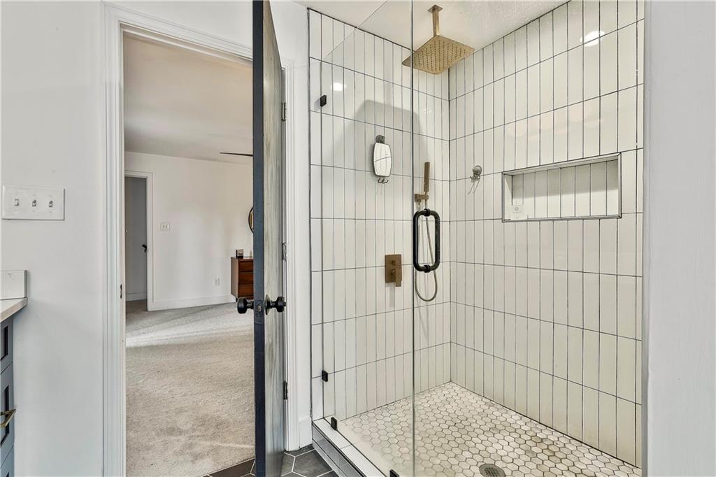 511 East Boyd Road Hogansville, GA 30230 - Photo 16 of 28 a bathroom with a shower