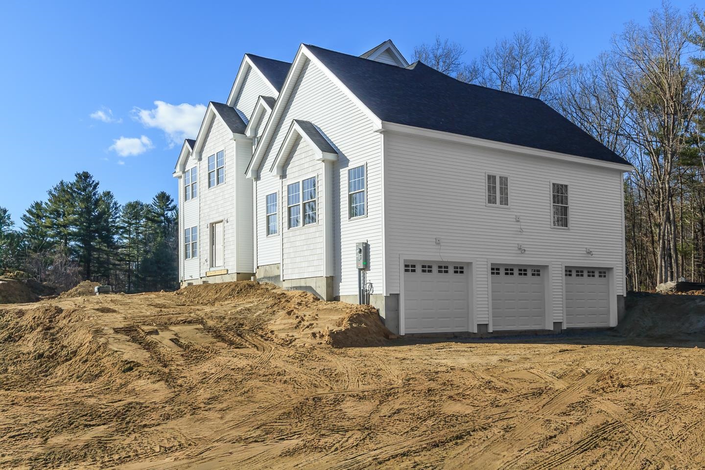 100 Wiley Hill Road Londonderry, NH 03053 - Photo 3 of 15 Gallery Image 3