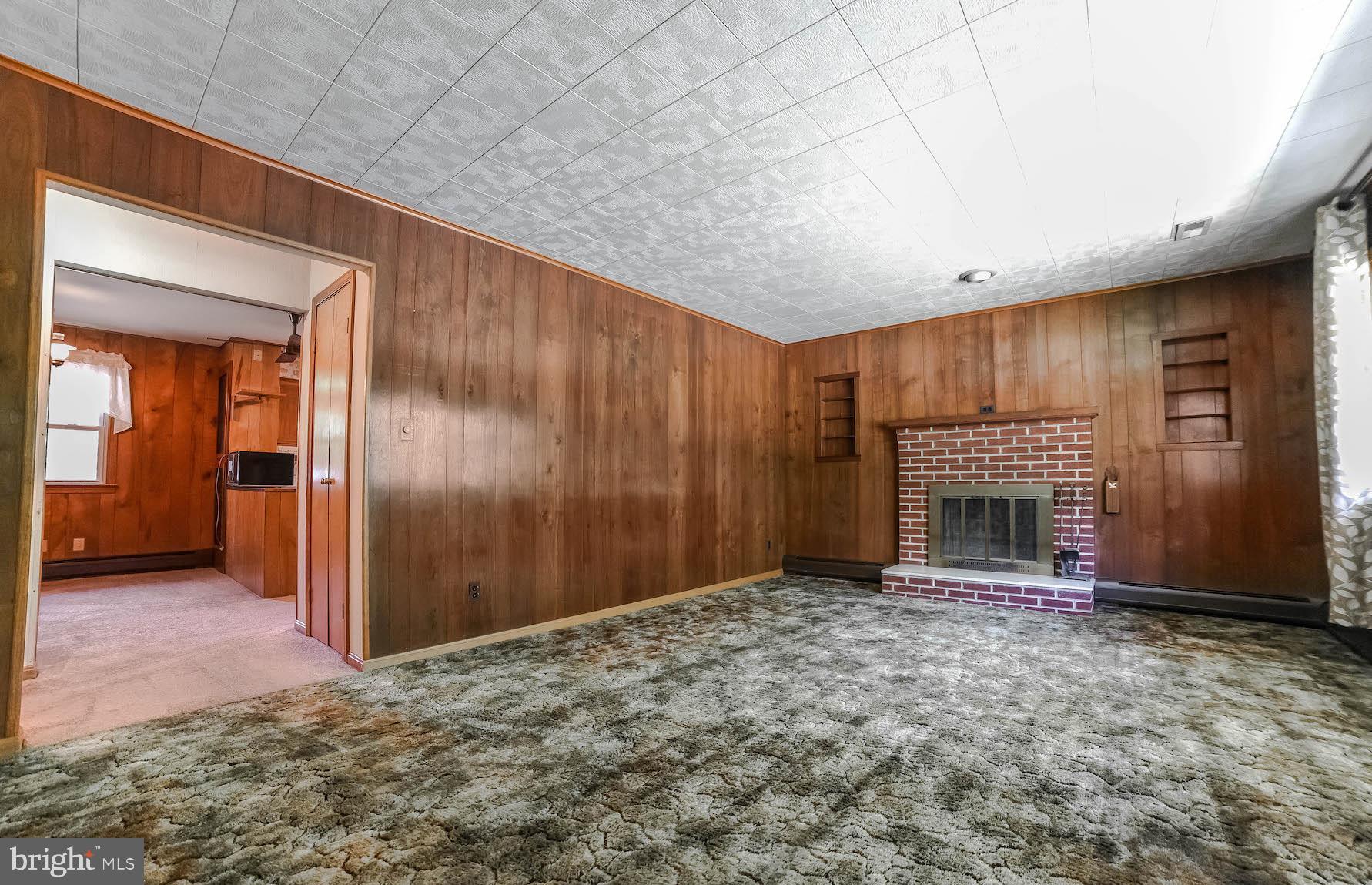 41318 Medleys Neck Road Leonardtown, MD 20650 - Photo 2 of 41 Living Room