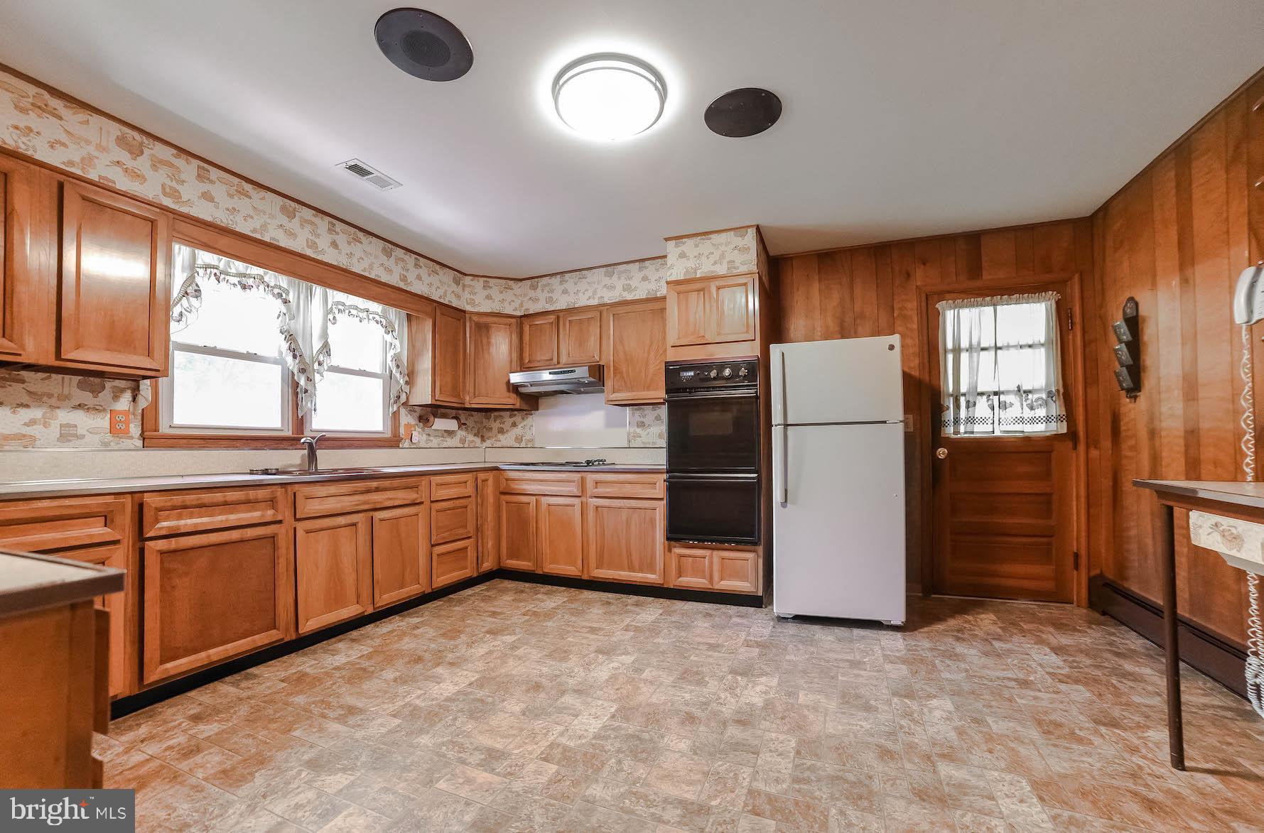 41318 Medleys Neck Road Leonardtown, MD 20650 - Photo 3 of 41 Kitchen