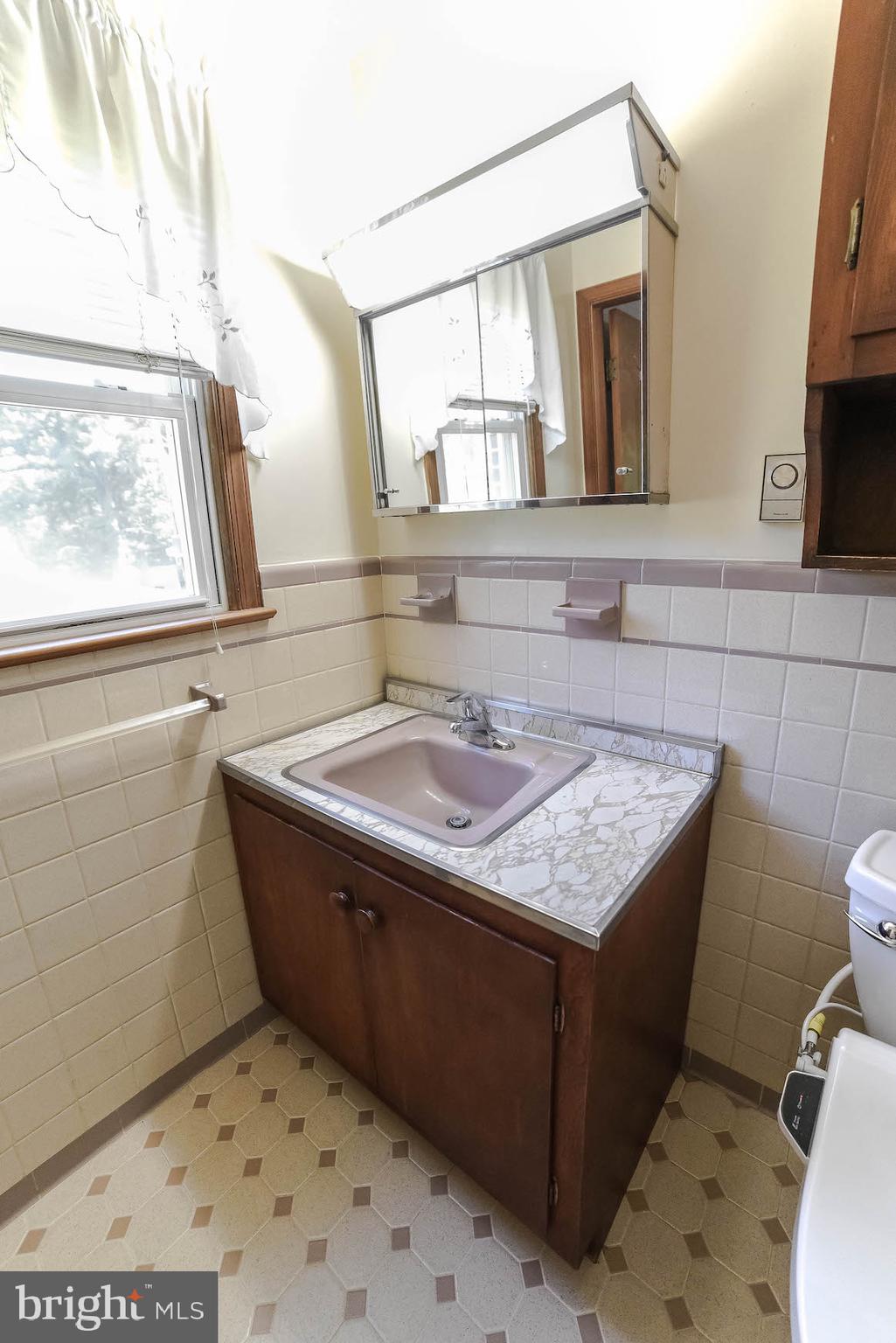 41318 Medleys Neck Road Leonardtown, MD 20650 - Photo 25 of 41 Master Bathroom