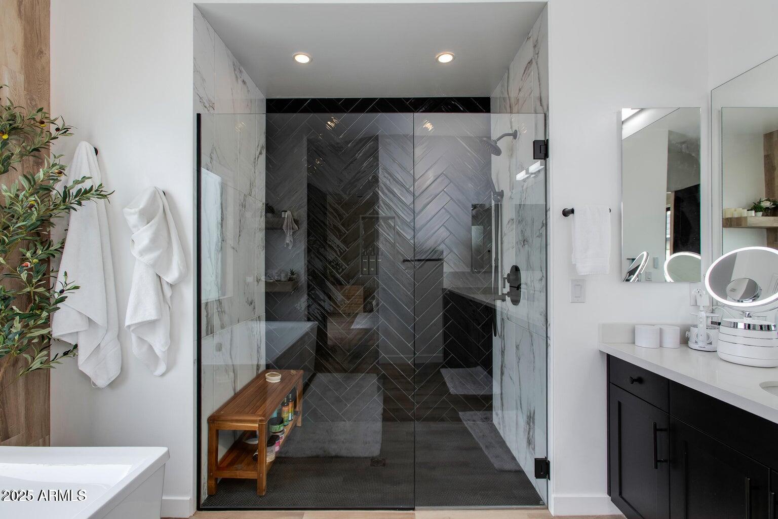100 West Northern Avenue, Unit 17 Phoenix, AZ 85021 - Photo 11 of 20 a bathroom with a sink and a mirror