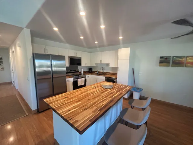 $4,300 | 46 Polohina Lane, Unit 5, Lahaina, HI 96761