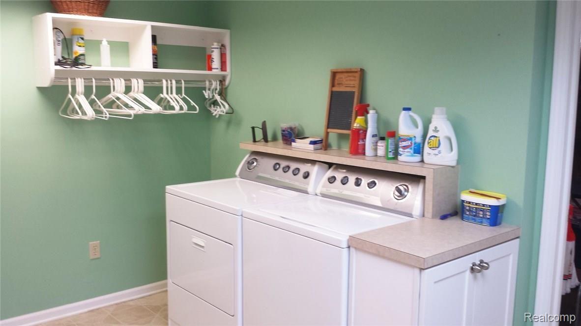 4936 North Branch Road North Branch, MI 48461 - Photo 36 of 72 Laundry1.jpg