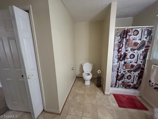 814 Pine Cir Drive High Point, NC 27265 - Photo 15 of 30 primary onsuite bathroom