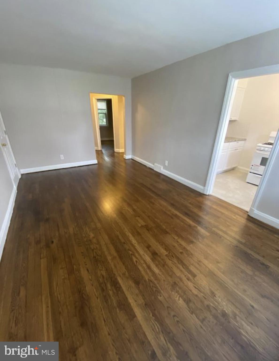 1119 Gleneagle Road Baltimore, MD 21239 - Photo 2 of 15 Unit 1 Living Room