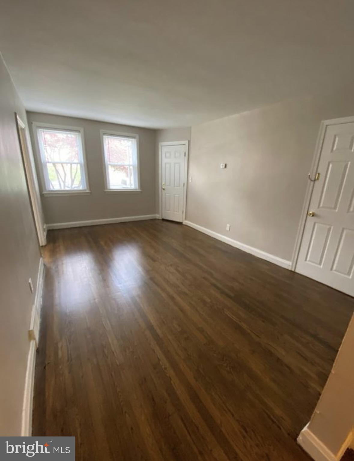 1119 Gleneagle Road Baltimore, MD 21239 - Photo 3 of 15 Unit 1 Living Room
