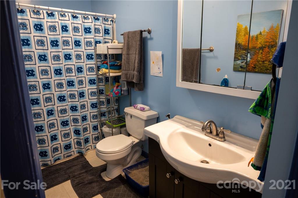55 Nix Road Hendersonville, NC 28792 - Photo 8 of 13 Gallery Image 8