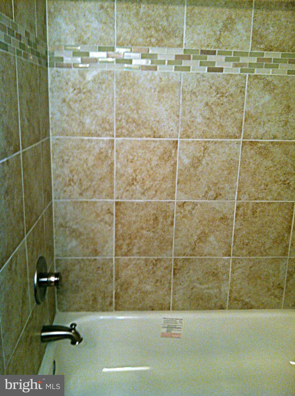 2746 Plainfield Road Baltimore, MD 21222 - Photo 19 of 23 Bath