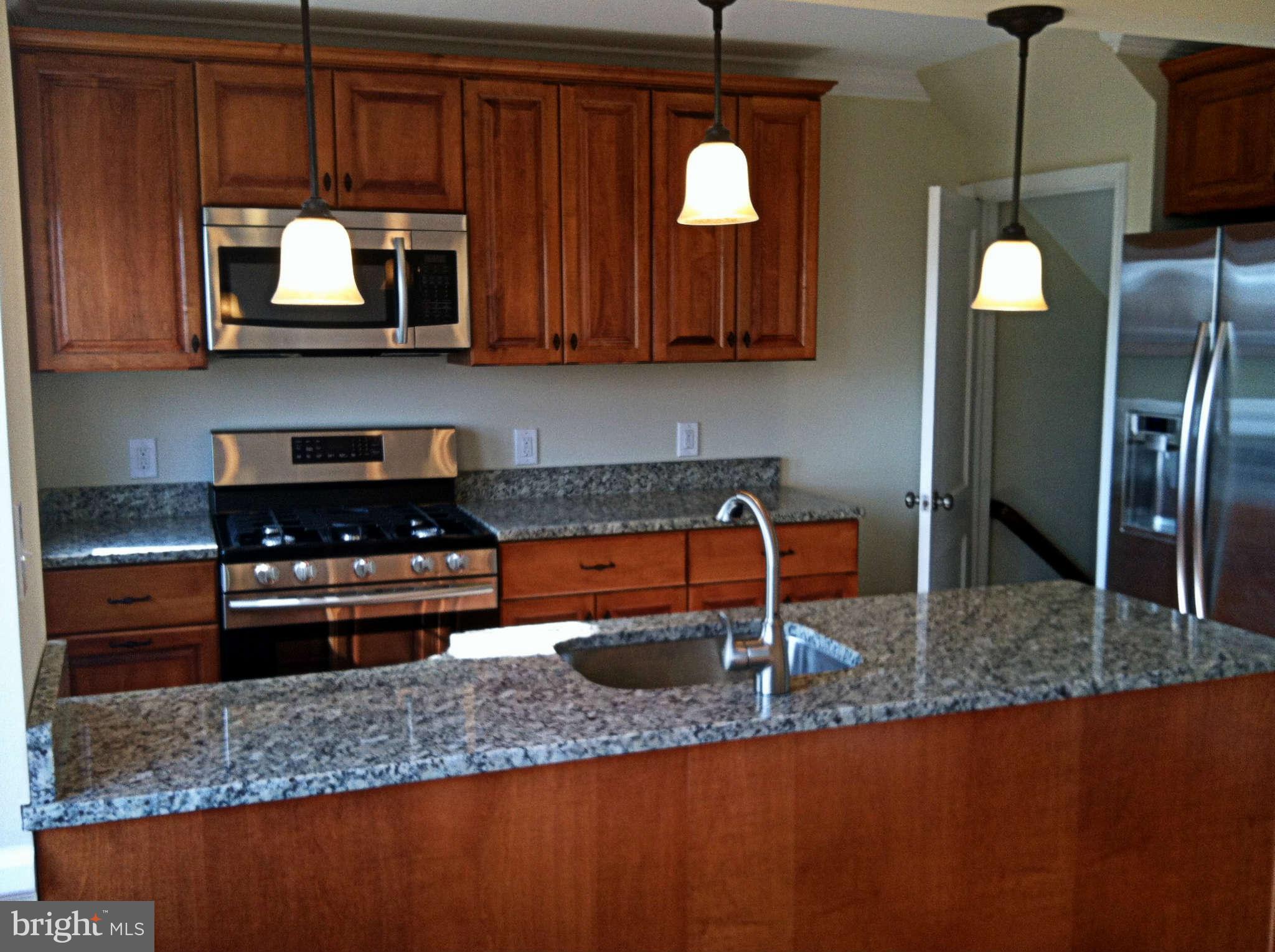 2746 Plainfield Road Baltimore, MD 21222 - Photo 3 of 23 Kitchen