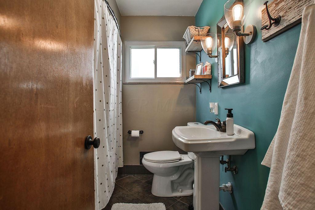 1391 Meadow Road Columbus, OH 43212 - Photo 10 of 26 Gallery Image 10