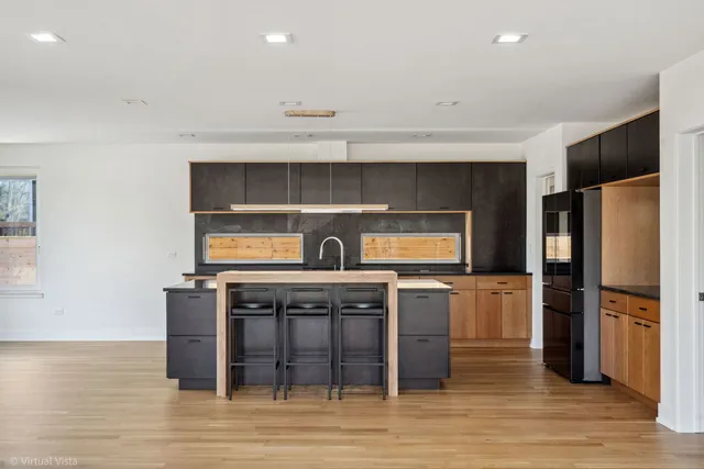 $1,599,000 | 1752 MacLean Court, Glenview, IL 60025