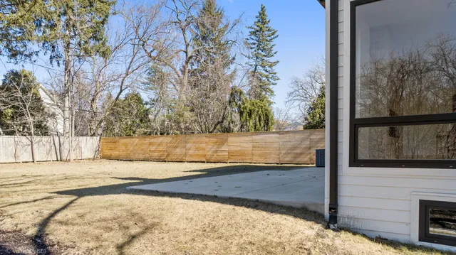 $1,599,000 | 1752 MacLean Court, Glenview, IL 60025