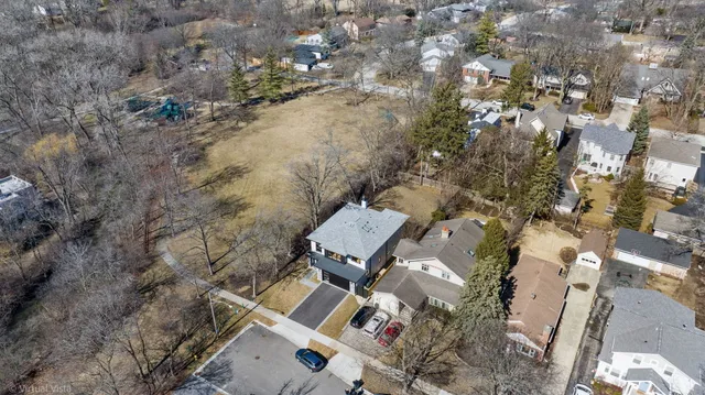 $1,599,000 | 1752 MacLean Court, Glenview, IL 60025