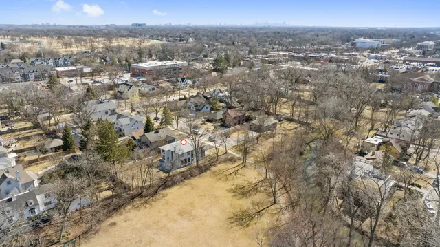 $1,599,000 | 1752 MacLean Court, Glenview, IL 60025