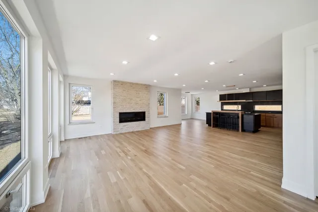 $1,599,000 | 1752 MacLean Court, Glenview, IL 60025