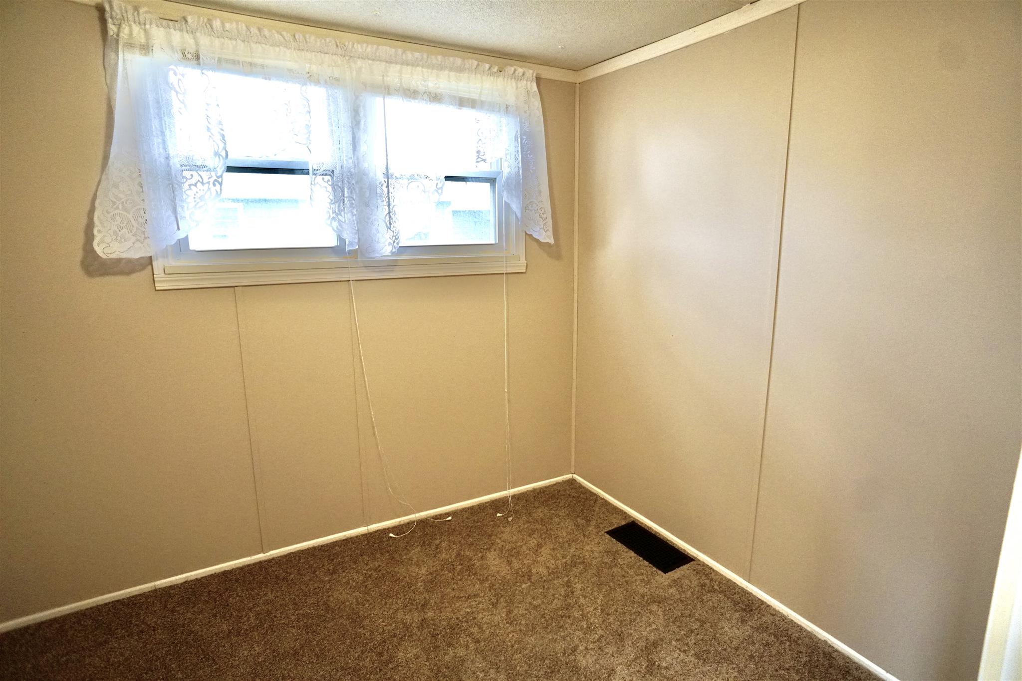 308 Davis Road Ossian, IN 46777 - Photo 12 of 29 Gallery Image 12