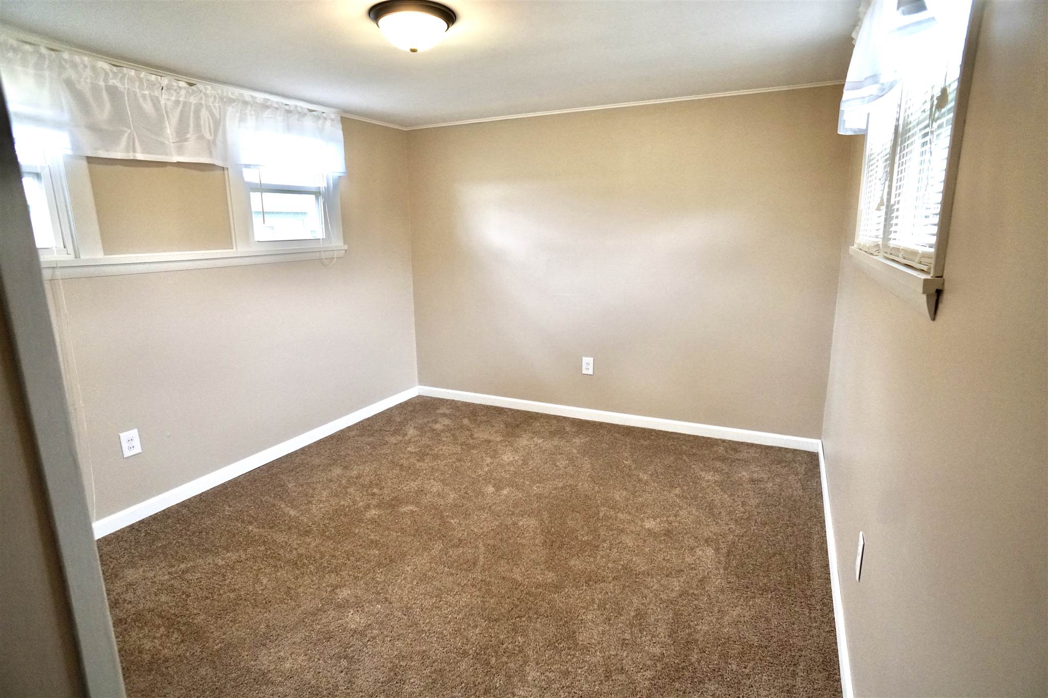 308 Davis Road Ossian, IN 46777 - Photo 10 of 29 Gallery Image 10