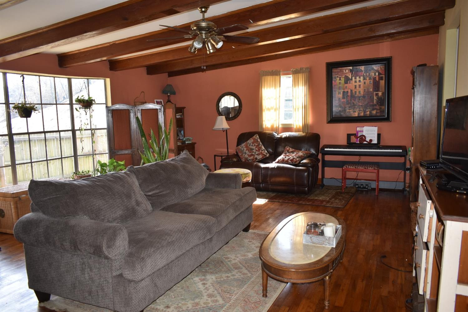 129 Greenwood Road Middlesboro, KY 40965 - Photo 17 of 25 Photo 17
