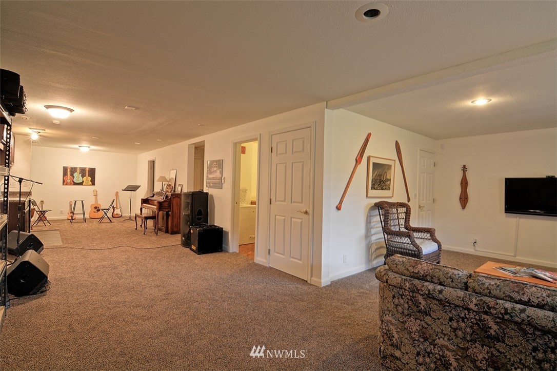 2032 Robe Menzel Road Granite Falls, WA 98252 - Photo 16 of 25