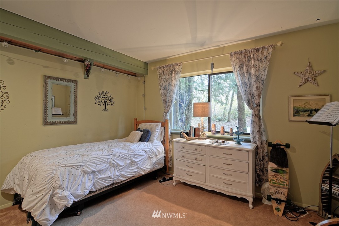 2032 Robe Menzel Road Granite Falls, WA 98252 - Photo 4 of 25