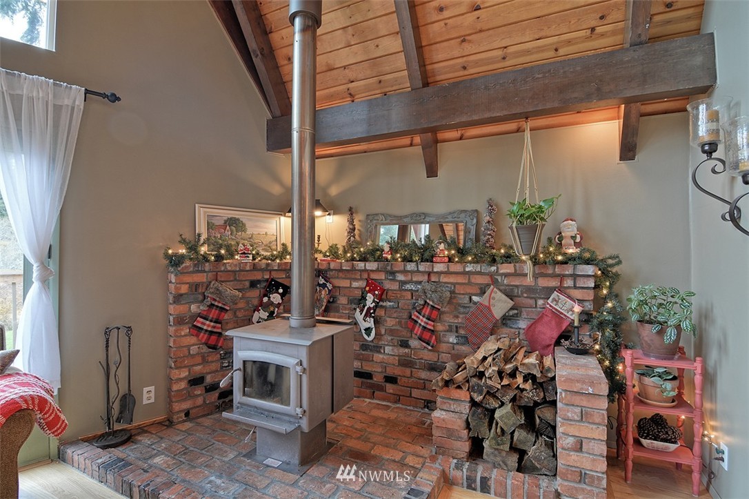 2032 Robe Menzel Road Granite Falls, WA 98252 - Photo 7 of 25