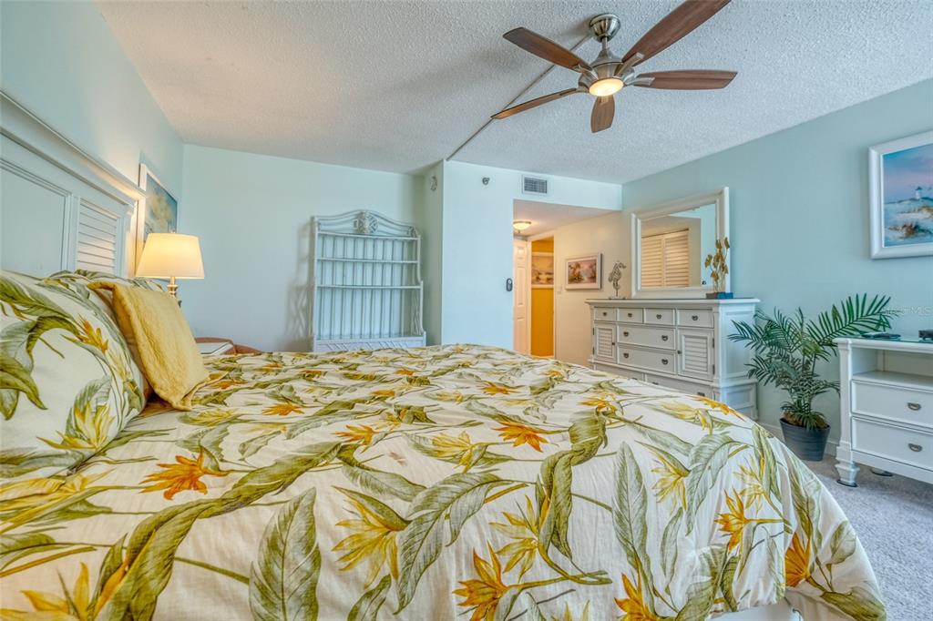 14146 Gulf Boulevard, Unit 4B Madeira Beach, FL 33708 - Photo 19 of 46