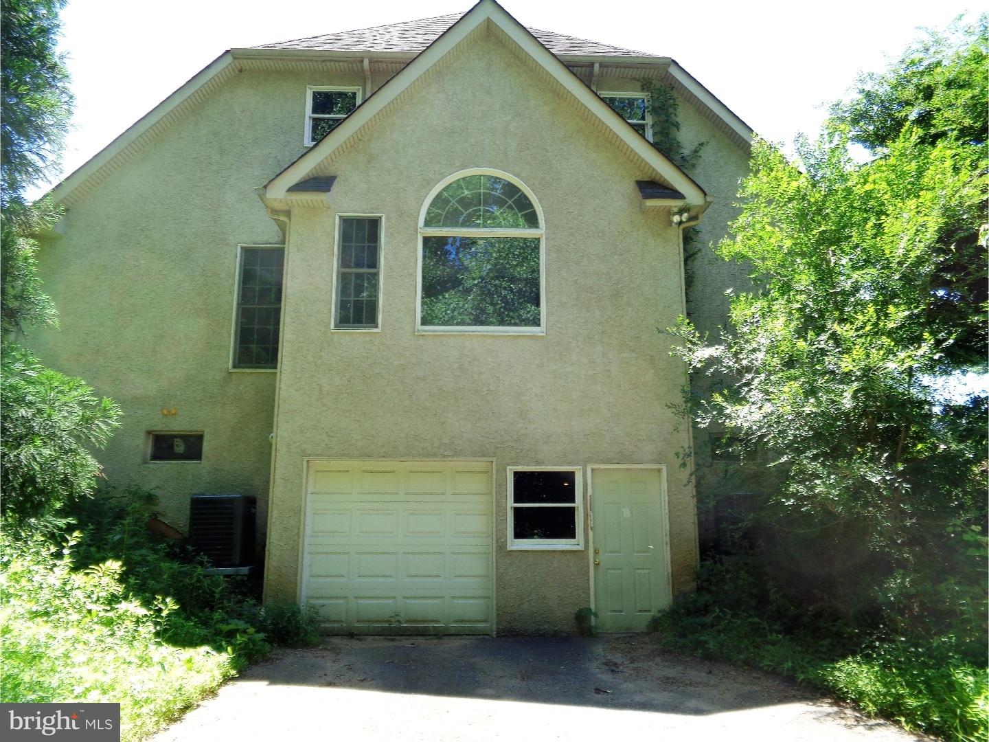 208 Mattson Road Marcus Hook, PA 19060 - Photo 22 of 25 Garage
