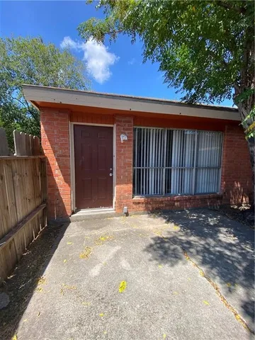 $895 | 3714 Thornberry Court, Unit 3726, Corpus Christi, TX 78415