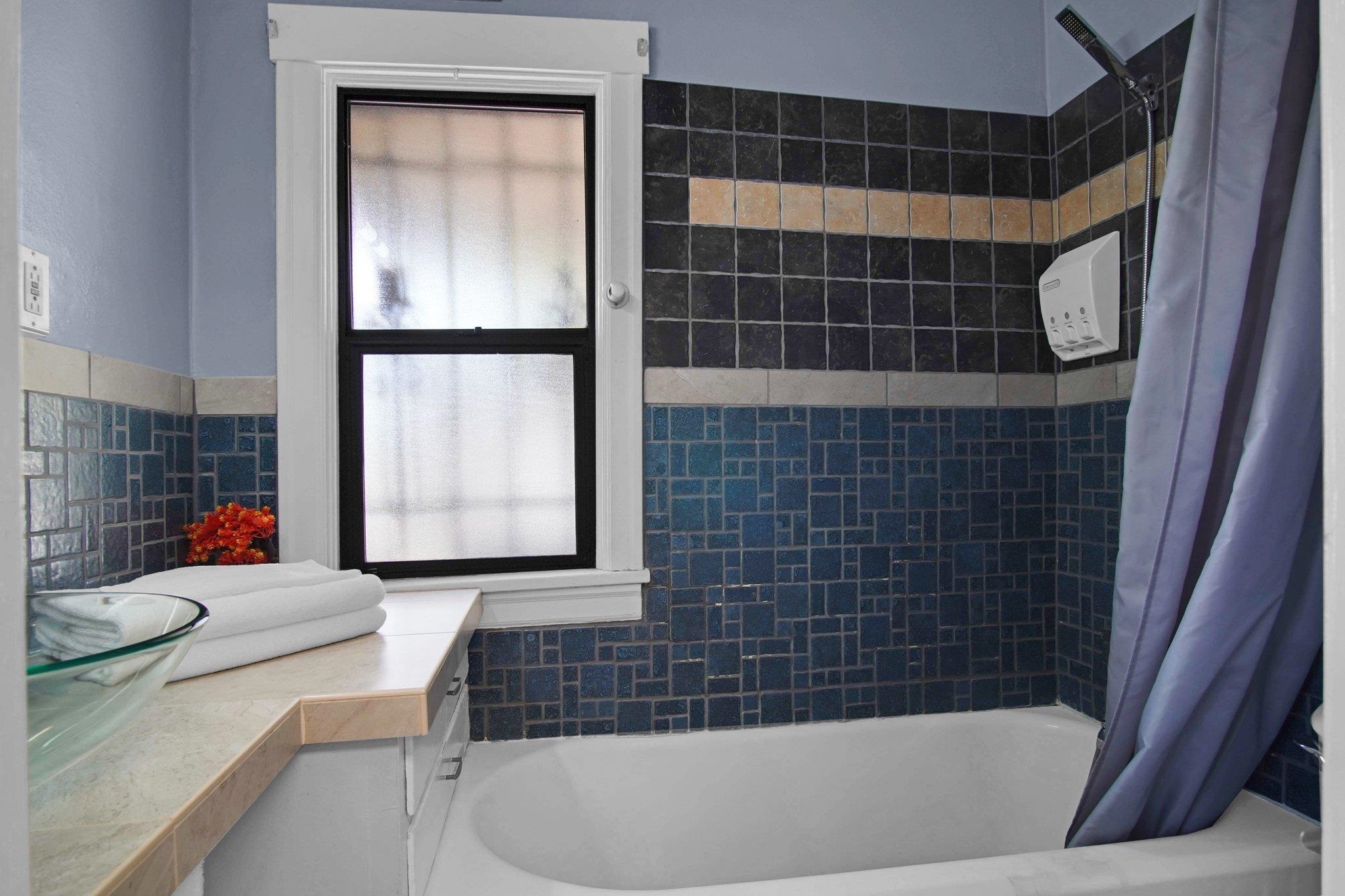 517 South Maple Street Spokane, WA 99204 - Photo 12 of 37