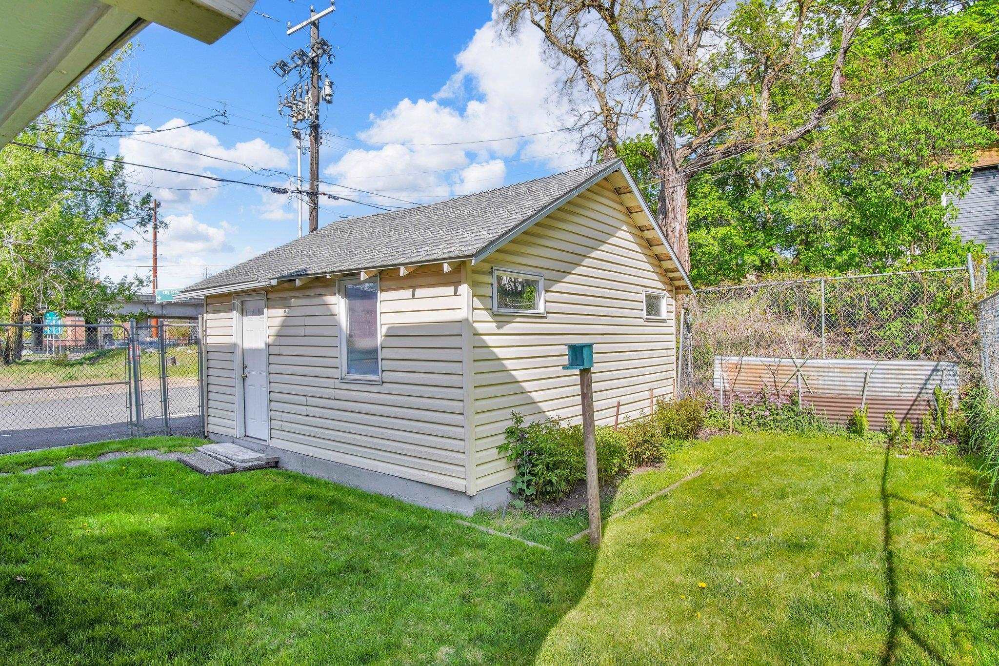 517 South Maple Street Spokane, WA 99204 - Photo 32 of 37