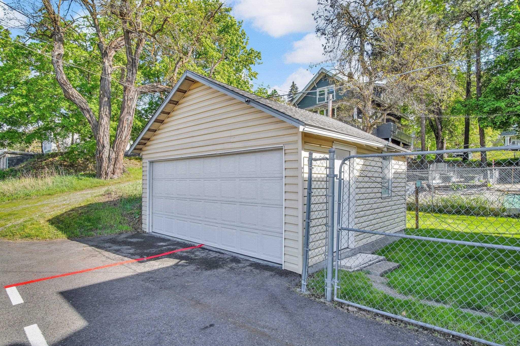 517 South Maple Street Spokane, WA 99204 - Photo 34 of 37